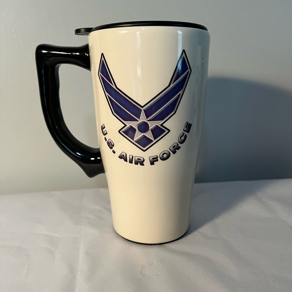 U.S. Air Force Ceramic Mug w/ Lid